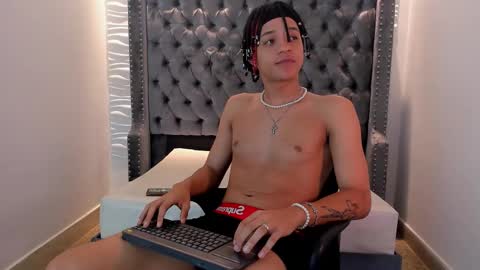 MARSHALL online show from November 14, 1:56 pm