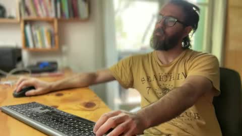 Snapshot of martincito22xl chatting on January 4, 4:00 pm Martincito online show from January 4, 4:00 pm