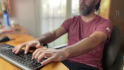 Snapshot of martincito22xl chatting on December 26, 12:27 pm Martincito online show from December 26, 12:27 pm