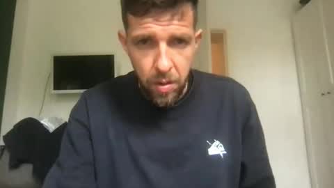 Snapshot of martinmagic467659 chatting on October 15, 10:01 am martinmagic467659 online show from October 15, 10:01 am
