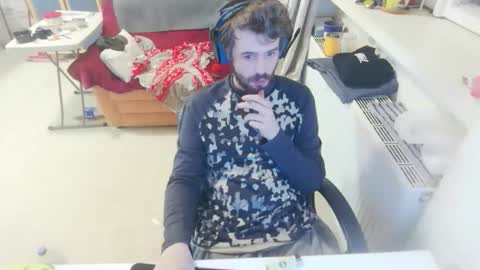 mash_potatoes_are_good online show from May 4, 12:56 am