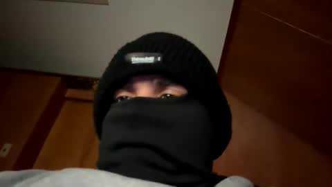 MaskedMan online show from December 31, 11:17 pm