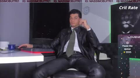 I am Massimo online show from November 7, 11:08 pm