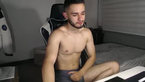 massimo online show from December 3, 11:11 pm