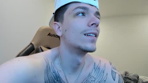 Snapshot of masterjizz1_0 chatting on December 20, 5:25 am masterjizz1_0 online show from December 20, 5:25 am