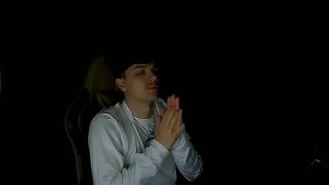 Snapshot of masterjizz1_0 chatting on October 31, 5:42 am masterjizz1_0 online show from October 31, 5:42 am