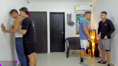 Team Cris Darwin- Fernando- Stiven- David online show from November 27, 11:47 am