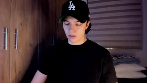 mastrangelo_x online show from April 17, 1:41 am