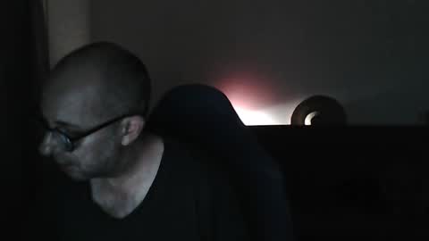 mat11efou online show from December 14, 8:05 pm