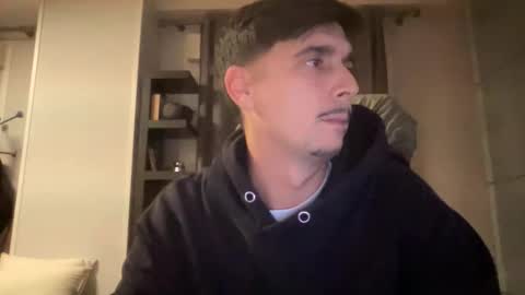 Aaron online show from December 19, 11:01 pm