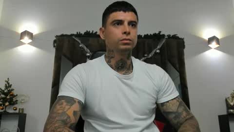 mateo_dilucajs1 online show from December 5, 8:16 pm