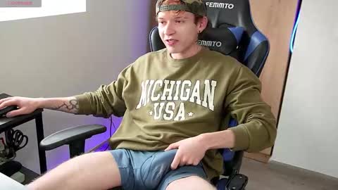 Alejandro Alex online show from October 22, 3:16 pm