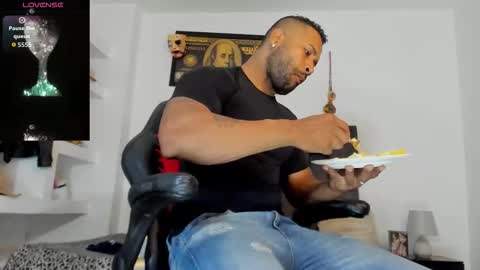 matt rodriguez92 online show from October 25, 11:56 am