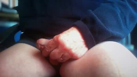 Maturedaddi online show from February 12, 11:05 am