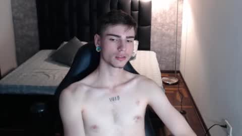 max_denver05 online show from September 15, 5:47 pm