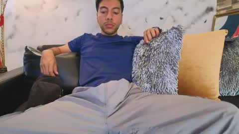 Max Hornye online show from April 7, 6:52 pm