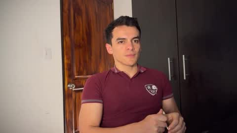 Snapshot of max_lancaster chatting on March 12, 10:39 pm Max Lancaster online show from March 12, 10:39 pm