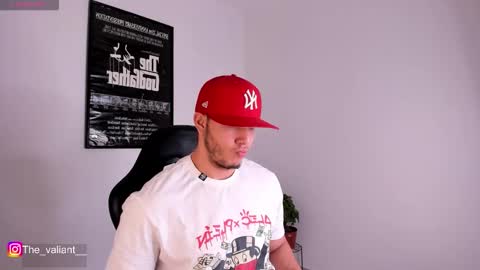 max_valiant1 online show from March 29, 2:23 am