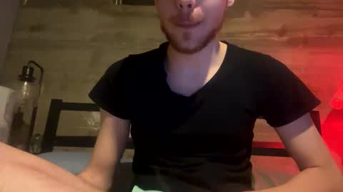 Snapshot of maxgetswilder chatting on September 27, 1:25 am Max Wilder online show from September 27, 1:25 am