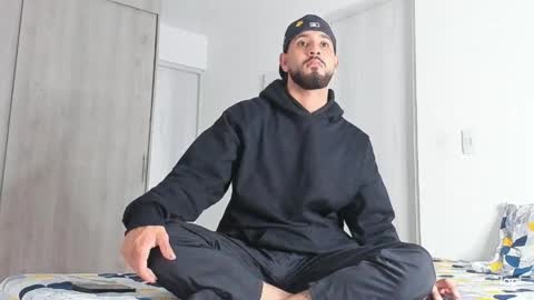 Maximo online show from April 1, 4:25 am