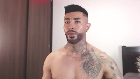 Independent Model online show from March 15, 3:58 am