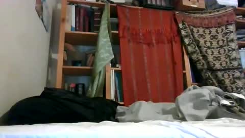 Max online show from April 20, 1:41 am