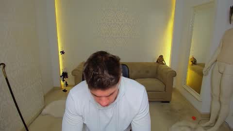 MaxKaiden online show from November 12, 5:57 am