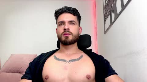 Maxi online show from January 4, 2:03 am