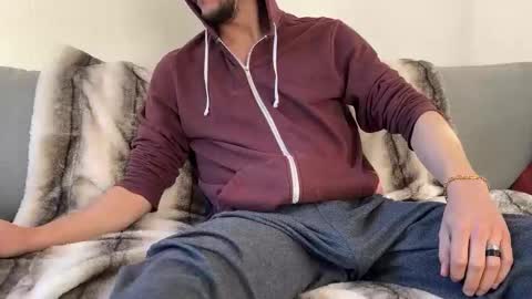 MaxXxurbate online show from January 12, 12:01 pm