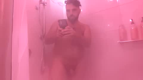 Snapshot of mazl0w chatting on September 26, 5:32 pm mazl0w online show from September 26, 5:32 pm