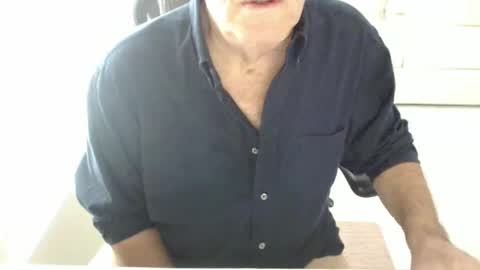 Snapshot of mbeastie chatting on January 8, 4:00 pm Beastie online show from January 8, 4:00 pm