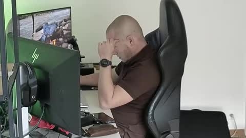 Chris online show from November 3, 12:52 pm