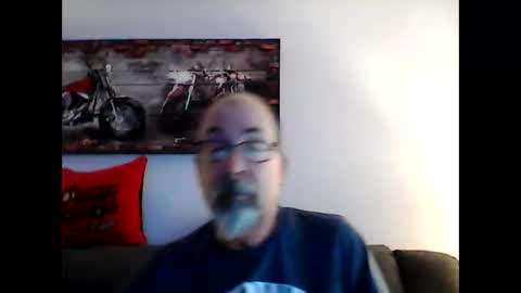 me at home online show from March 22, 6:02 pm