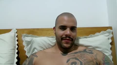 filippoae online show from February 1, 12:40 am