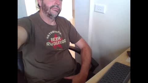 Snapshot of melbguy_075 chatting on December 9, 6:13 am melbguy_075 online show from December 9, 6:13 am