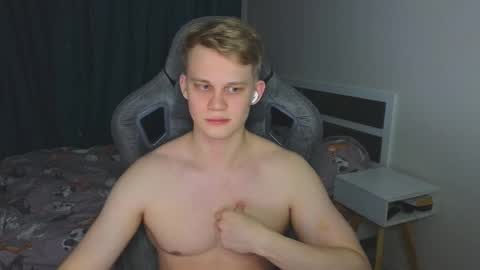 Mickey online show from February 6, 5:32 pm