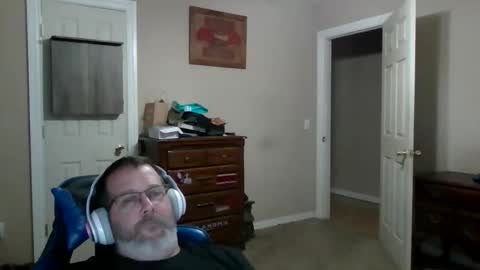 mercer1977 online show from June 1, 4:51 pm