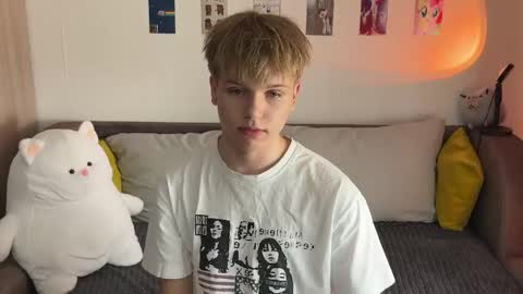 Arthur online show from June 6, 9:26 am
