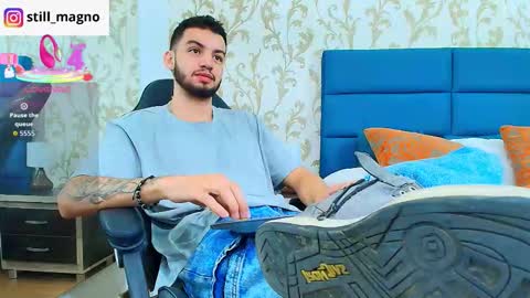 Michael Stevens online show from March 5, 12:01 pm