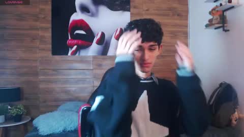 michaelkoiv online show from April 18, 11:33 am