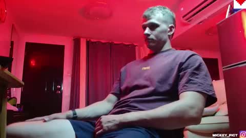 Mickey online show from November 13, 11:37 am