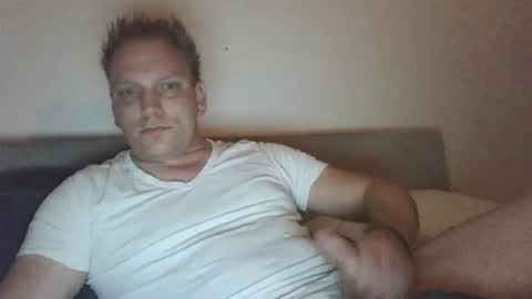 mickkxl online show from December 3, 7:44 pm