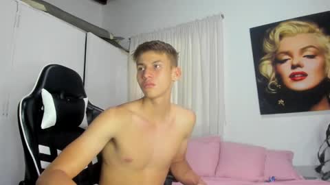 Miguel Hernandez online show from December 7, 8:16 pm