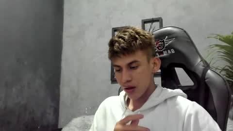 Miguel Hernandez online show from December 5, 12:11 pm