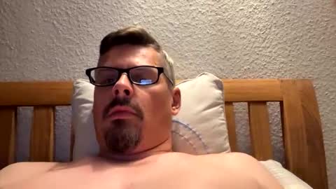 mike4u26 online show from October 4, 10:03 pm