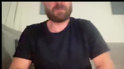 Snapshot of mike_berlin1 chatting on October 21, 9:39 pm MIke online show from October 21, 9:39 pm