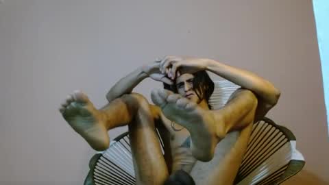 mike_d1030 online show from June 7, 4:52 am