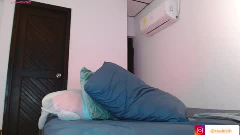 mike_d1030 online show from March 12, 9:03 pm