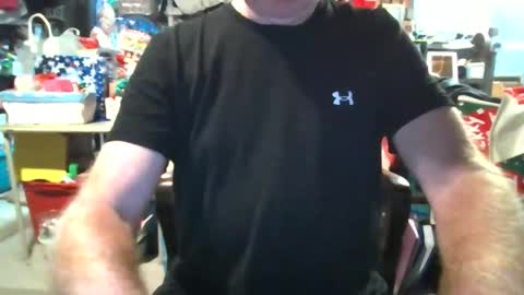 mikeb3200 online show from December 14, 1:07 pm