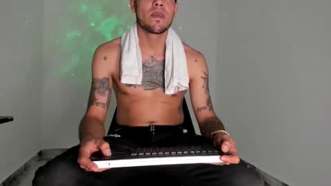 mikee_scooth online show from March 15, 2:30 am